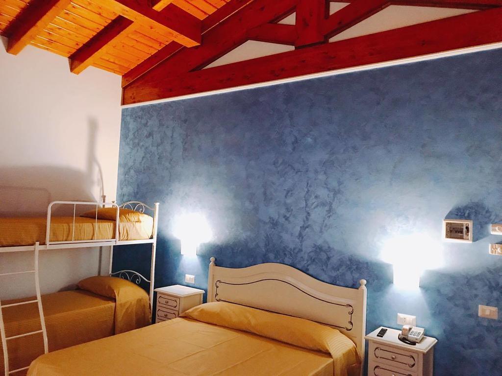 Agriturismo Ciociaro " Il Colle " Hotel Ristorante Ceprano Eksteriør bilde