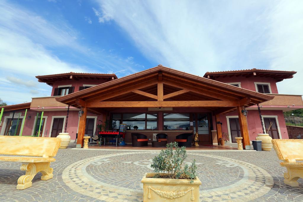 Agriturismo Ciociaro " Il Colle " Hotel Ristorante Ceprano Eksteriør bilde