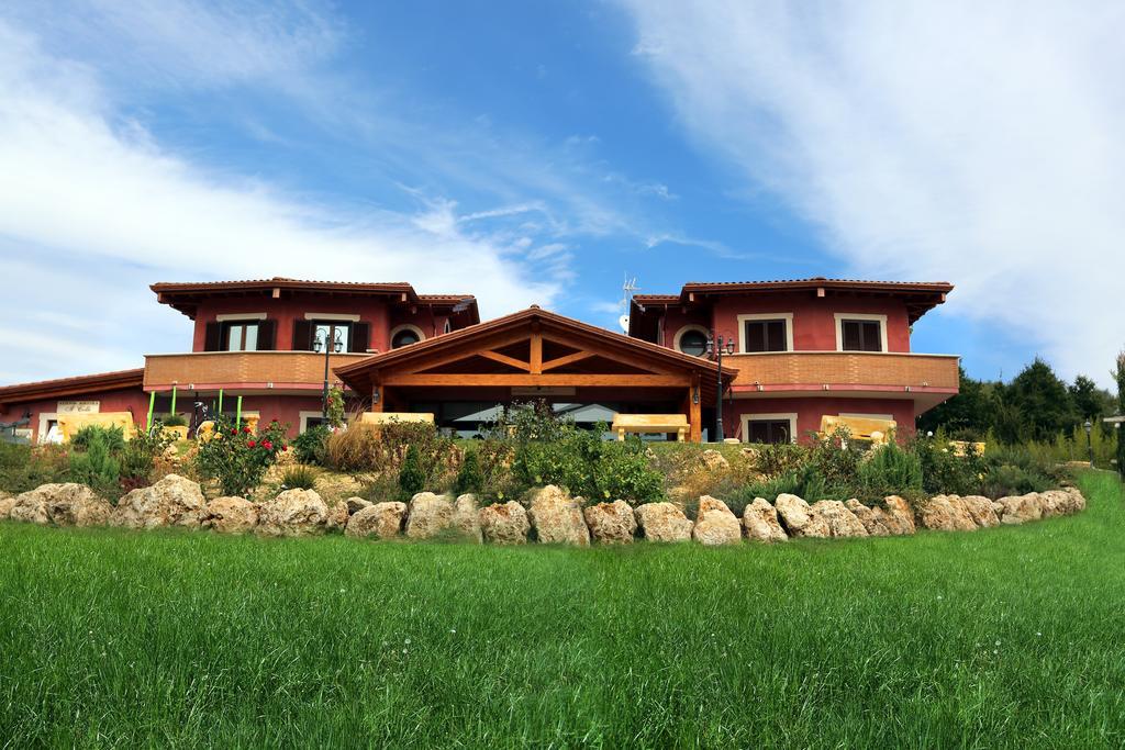 Agriturismo Ciociaro " Il Colle " Hotel Ristorante Ceprano Eksteriør bilde
