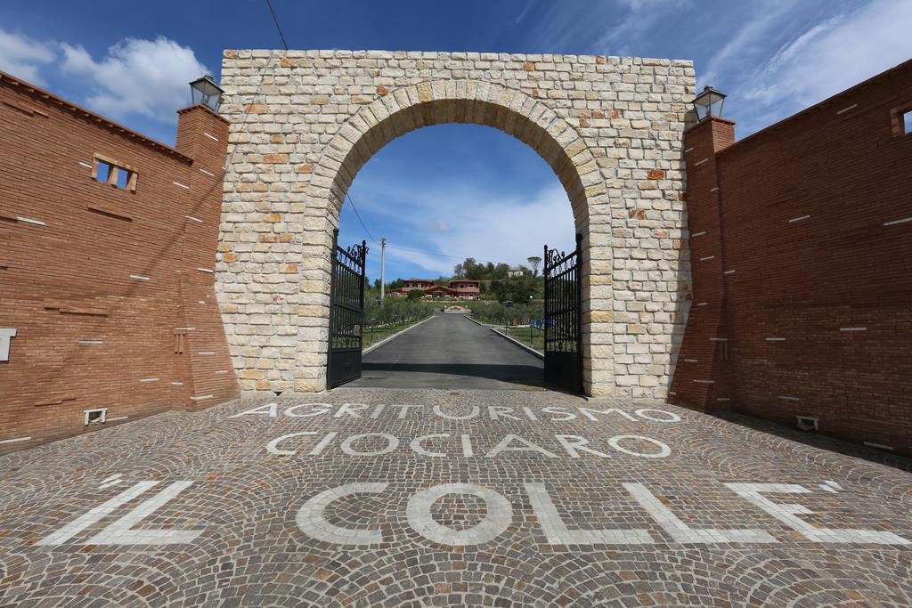 Agriturismo Ciociaro " Il Colle " Hotel Ristorante Ceprano Eksteriør bilde